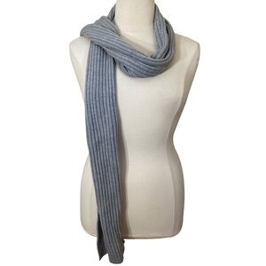 Gray ribbed knit sweater scarf